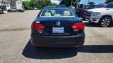 Used 2013 Volkswagen Jetta SE image 4