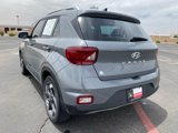 Used 2021 Hyundai Venue SEL w/ Premium Package image 4