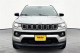 Used 2024 Jeep Compass Latitude image 3