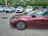 Used 2024 Nissan Altima 2.5 SV image 2