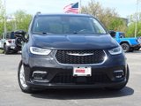 Used 2022 Chrysler Pacifica Touring-L image 4