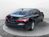 Used 2018 Toyota Camry LE image 5