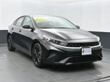 Used 2022 Kia Forte LXS w/ LXS Technology Package image 2