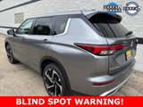 Used 2023 Mitsubishi Outlander SE image 5