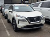 Used 2021 Nissan Rogue SV image 3