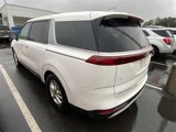 Used 2022 Kia Carnival LX image 6
