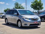 Used 2014 Toyota Sienna XLE image 2