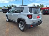 Used 2016 Jeep Renegade Latitude image 4