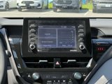 Used 2024 Toyota Camry SE image 3