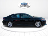 Used 2019 Toyota Camry LE image 2