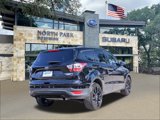 Used 2017 Ford Escape Titanium image 4