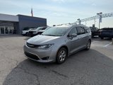 Used 2018 Chrysler Pacifica Touring-L image 5