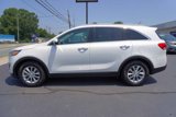 Used 2016 Kia Sorento LX image 2