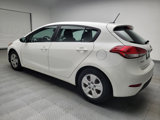 Used 2017 Kia Forte LX image 3