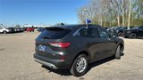 Certified 2020 Ford Escape SE image 3