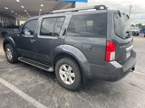 Used 2011 Nissan Pathfinder SV image 5