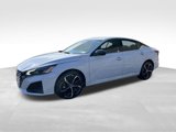 Used 2023 Nissan Altima 2.5 SR image 3