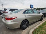 Used 2015 Toyota Camry LE image 2
