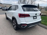 Certified 2022 Volkswagen Taos SEL image 4