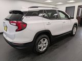 Used 2022 GMC Terrain SLE w/ Driver Convenience Package image 4
