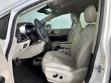 Used 2018 Chrysler Pacifica Touring-L image 4