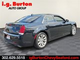 Used 2018 Chrysler 300 Touring w/ Chrome Appearance Package image 6