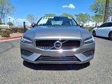 Used 2021 Volvo S60 T6 Momentum image 2