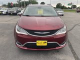 Used 2018 Chrysler Pacifica Limited w/ Tire & Wheel Group image 3