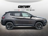 Used 2024 Jeep Compass Trailhawk image 2