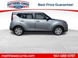 Used 2022 Kia Soul LX image 3