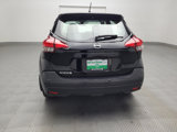 Used 2020 Nissan Kicks S image 6