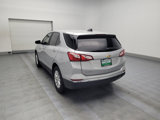 Used 2021 Chevrolet Equinox LT w/ Driver Convenience Package image 5