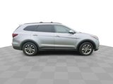 Used 2018 Hyundai Santa Fe SE image 3