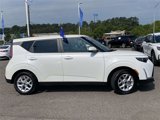 Used 2023 Kia Soul LX w/ LX Technology Package image 2