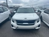 Used 2021 Kia Seltos EX image 2