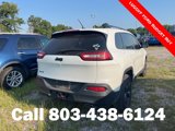 Used 2015 Jeep Cherokee Latitude w/ Cold Weather Group image 4