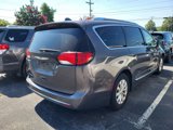 Used 2018 Chrysler Pacifica Touring-L image 4