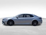 Used 2022 Toyota Camry SE image 2