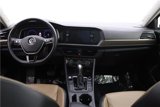 Used 2019 Volkswagen Jetta SEL Premium image 5