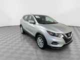 Used 2021 Nissan Rogue Sport S image 2