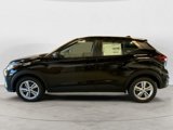 New 2025 Nissan Kicks Play S image 2