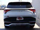 Used 2023 Kia Sportage LX image 4