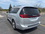 Used 2022 Chrysler Pacifica Limited image 6
