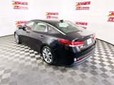Used 2018 Kia Optima S w/ 18" Alloy Wheels Package image 2