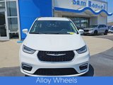 Used 2022 Chrysler Pacifica Touring-L image 4