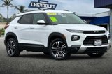 Used 2023 Chevrolet TrailBlazer LT image 2