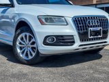 Used 2017 Audi Q5 2.0T Premium Plus w/ Technology Package image 2