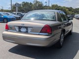 Used 2004 Ford Crown Victoria image 3