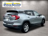 Used 2024 GMC Terrain SLE image 2