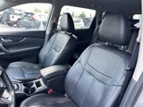 Used 2018 Nissan Rogue SL image 4
